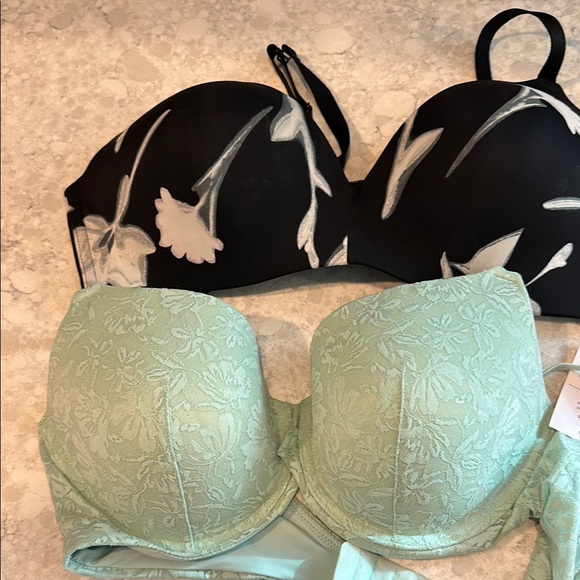 Nursing bra’s - Picture 1 of 4
